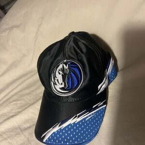 NBA Black and Blue DALLAS MAVERICKS Cap Snapback
